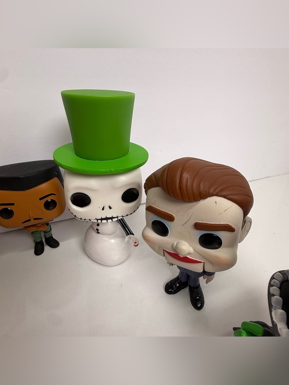 Funko Pop Lot Disney Harlequin 212 Benson 618 Zeus 593 Hades Emma Watkins Carl - Picture 4 of 5